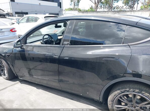 7SAYGDED1SF321375 2025 TESLA MODEL Y Black 