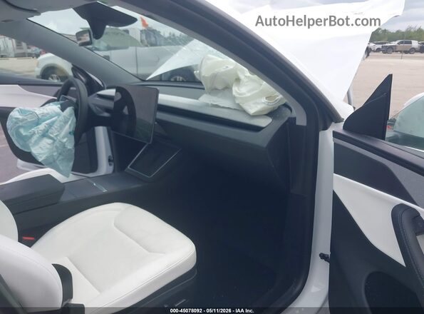 7SAYGDED1TA580057 2026 TESLA MODEL Y White Սալոնի դիմացի տեսք