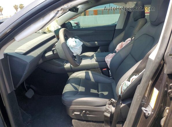 7SAYGDED1TF440738 2026 TESLA MODEL Charcoal Widok wnętrza z przodu