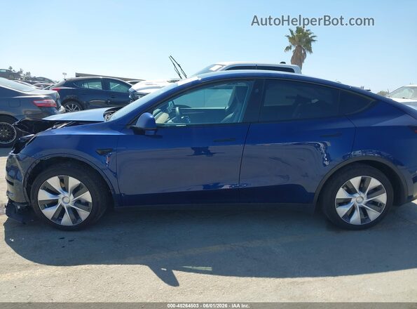 7SAYGDED2RF003579 2024 TESLA MODEL Y Blue Սալոնի 360 աստիճան տեսք