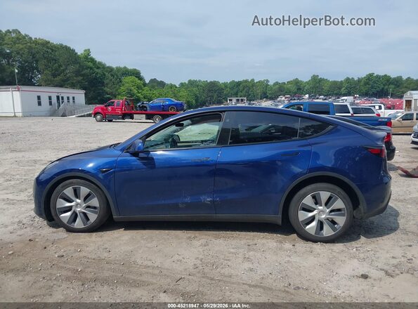 7SAYGDED2RF005140 2024 TESLA MODEL Y Blue Панорамний вид салону 360°