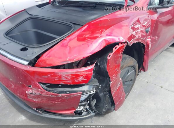 7SAYGDED2TA446898 2026 TESLA MODEL Y Burgundy წინა ხედი