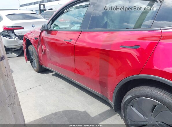 7SAYGDED2TA446898 2026 TESLA MODEL Y Burgundy სალონის 360-გრადუსიანი ხედი