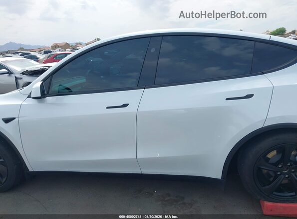 7SAYGDED2TA468528 2026 TESLA MODEL Y White 
