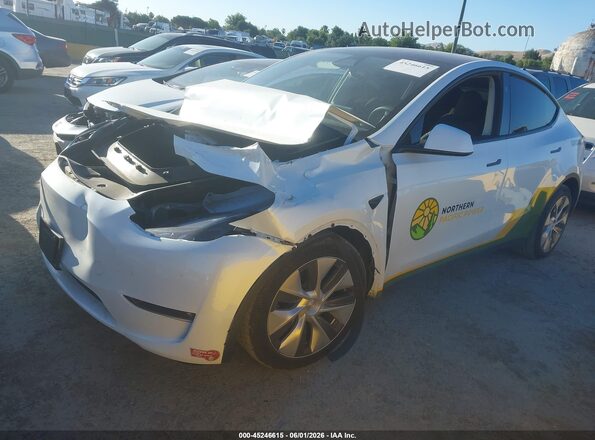 7SAYGDED3PF950241 2023 TESLA MODEL Y White წინა მარცხენა ხედი სამი მეოთხედიდან