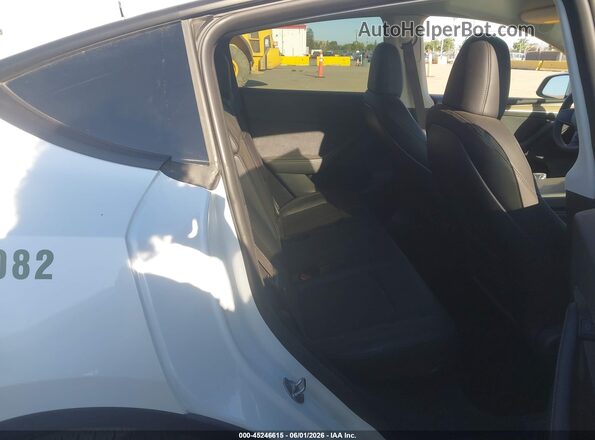 7SAYGDED3PF950241 2023 TESLA MODEL Y White VIN კოდის სტიკერის ხედი