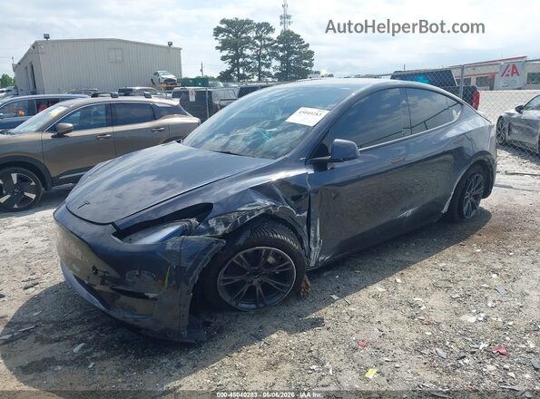 7SAYGDED3RA303984 2024 TESLA MODEL Y Серый Вид спереди