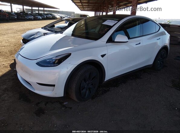 7SAYGDED3RF163938 2024 TESLA MODEL Y White Передня ліва чверть