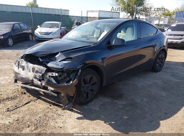 7SAYGDED3RF199483 2024 TESLA MODEL Y Gray 