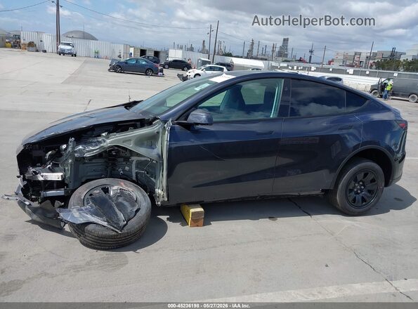 7SAYGDED3TA696117 2026 TESLA MODEL Y Gray Սալոնի 360 աստիճան տեսք