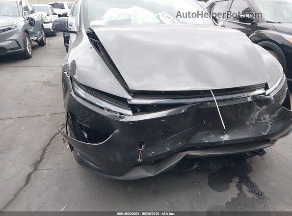 7SAYGDED3TF614325 2026 TESLA MODEL Y Gray Widok wnętrza z tyłu