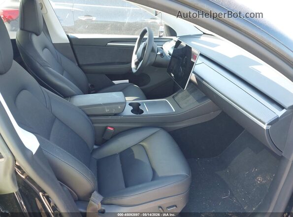 7SAYGDED4SA377551 2025 TESLA MODEL Y Gray Vista interior delantera