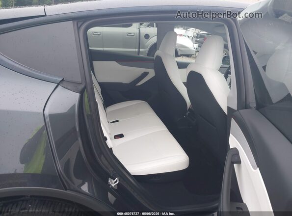7SAYGDED4TA415135 2026 TESLA MODEL Y Gray Widok naklejki z numerem VIN