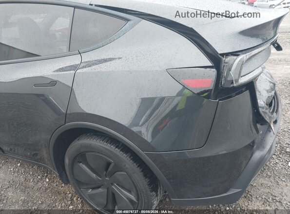 7SAYGDED4TA415135 2026 TESLA MODEL Y Gray 