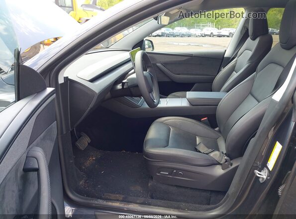 7SAYGDED4TA472824 2026 TESLA MODEL Y Серый Вид салона спереди