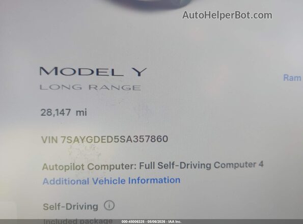 7SAYGDED5SA357860 2025 TESLA MODEL Y White Vista de los asientos traseros