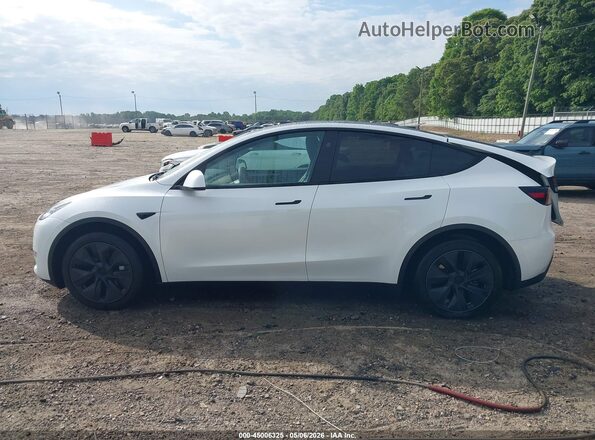 7SAYGDED5SA357860 2025 TESLA MODEL Y White Vista interior de 360 grados