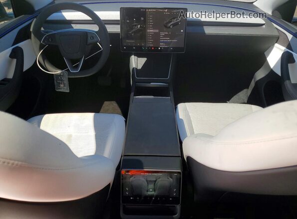 7SAYGDED5TA610452 2026 TESLA MODEL Серебряный Вид панели приборов