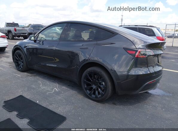 7SAYGDED6RF037024 2024 TESLA MODEL Y Gray 