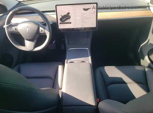 7SAYGDED6SA371234 2025 TESLA MODEL Gray Vista del salpicadero