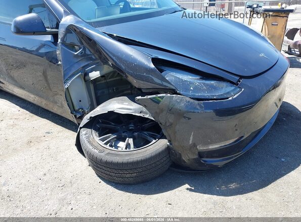 7SAYGDED6SF229808 2025 TESLA MODEL Y Black Widok z przodu