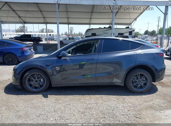 7SAYGDED6SF229808 2025 TESLA MODEL Y Black Widok wnętrza 360 stopni
