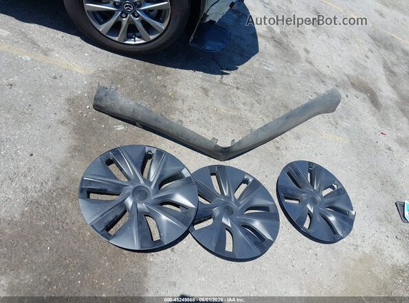 7SAYGDED6SF229808 2025 TESLA MODEL Y Black Widok deski rozdzielczej