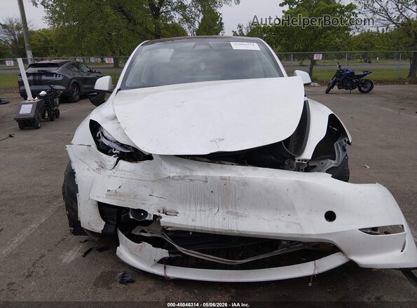 7SAYGDED7PF944426 2023 TESLA MODEL Y White Front view