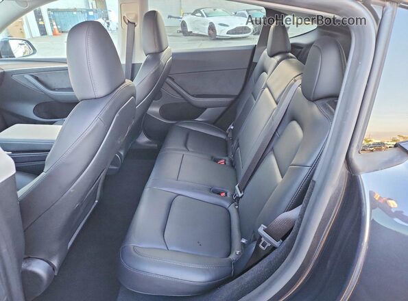 7SAYGDED7SF317721 2025 TESLA MODEL Серый Вид задних сидений
