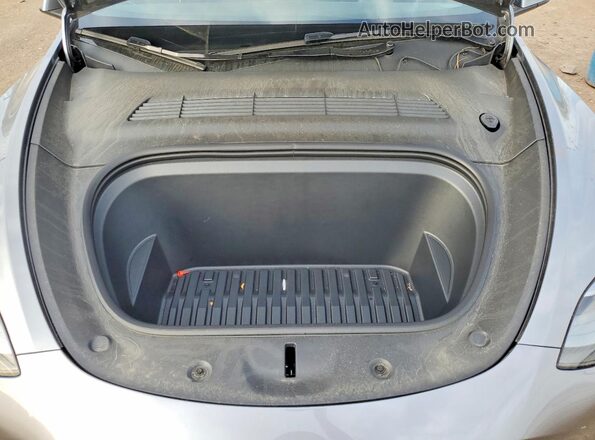7SAYGDED8SF255309 2025 TESLA MODEL Серый Вид подкапотного пространства