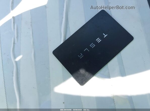 7SAYGDED8TF450795 2026 TESLA MODEL Y Black Առջևի վահանակի տեսք