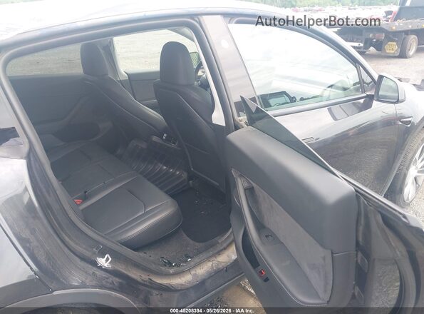 7SAYGDED9RF017950 2024 TESLA MODEL Y Gray Вид наклейки з VIN-кодом