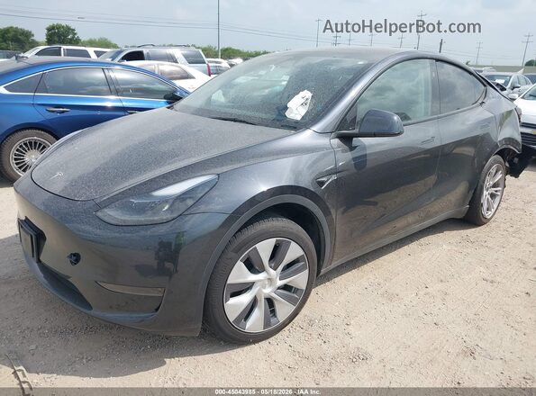 7SAYGDED9RF092793 2024 TESLA MODEL Y Gray Przód lewy