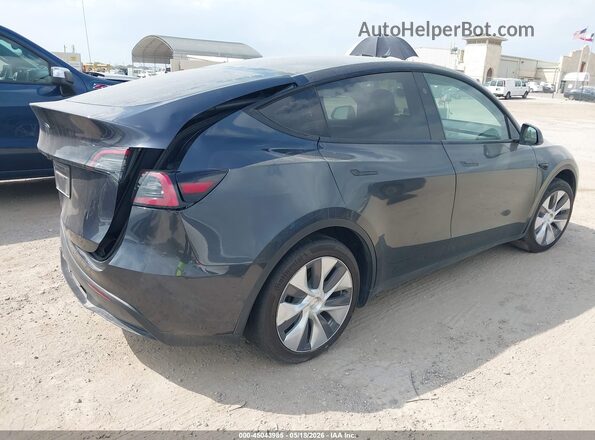 7SAYGDED9RF092793 2024 TESLA MODEL Y Gray Tył prawy