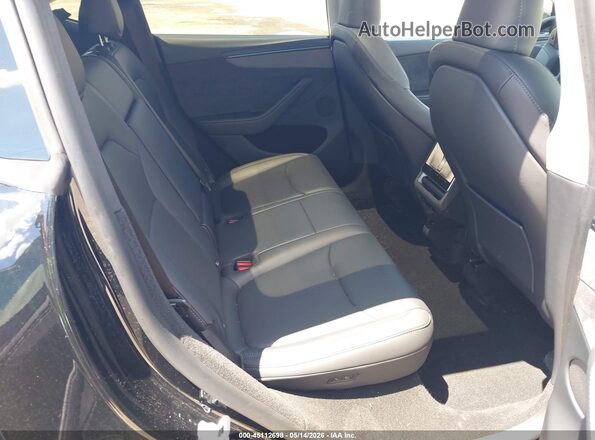 7SAYGDED9TA478876 2026 TESLA MODEL Y Черный Вид наклейки с VIN-кодом