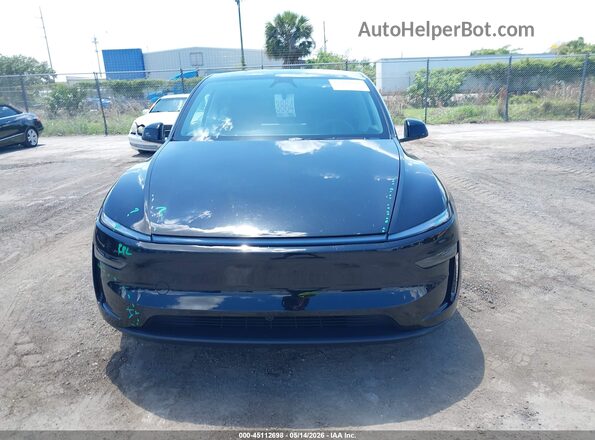 7SAYGDED9TA478876 2026 TESLA MODEL Y Черный Вид панели приборов