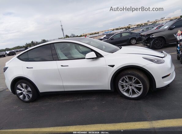 7SAYGDEDXPF922789 2023 TESLA MODEL Y White Սարքավորումների վահանակի տեսք