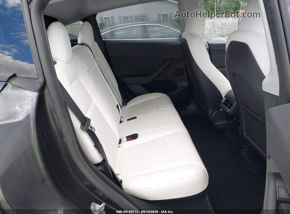 7SAYGDEDXRF185628 2024 TESLA MODEL Y Серый 