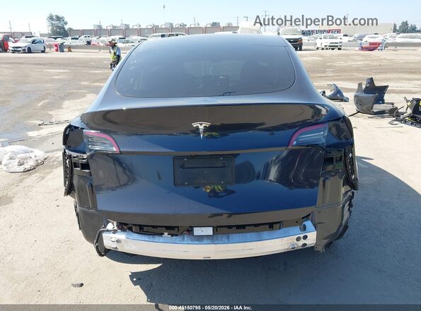 7SAYGDEDXSF269504 2025 TESLA MODEL Y Серый 