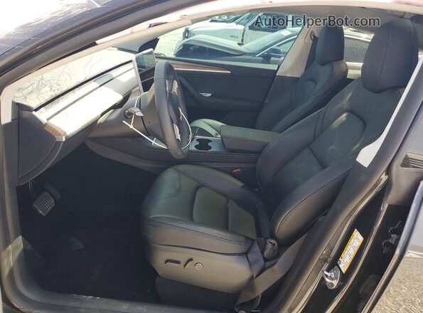 7SAYGDEDXSF302775 2025 TESLA MODEL Черный Вид салона спереди