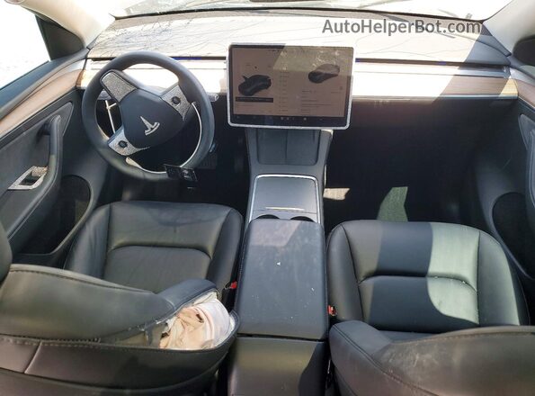 7SAYGDEDXSF302775 2025 TESLA MODEL Черный Вид панели приборов