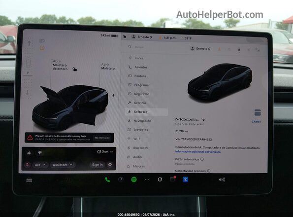 7SAYGDEDXTA494522 2026 TESLA MODEL Y Gray Widok tylnych siedzeń