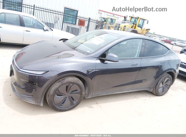 7SAYGDEDXTA494522 2026 TESLA MODEL Y Gray Widok wnętrza 360 stopni