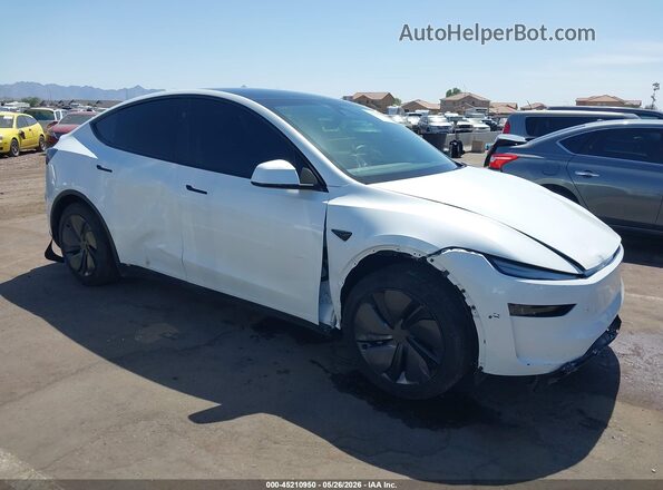 7SAYGDEDXTF409973 2026 TESLA MODEL Y White Front view