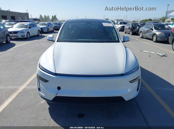 7SAYGDEDXTF425171 2026 TESLA MODEL Y Белый Вид панели приборов