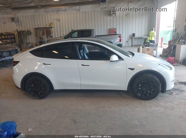 7SAYGDEE1NF317761 2022 TESLA MODEL Y White წინა პანელის ხედი