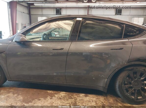 7SAYGDEE1PA027682 2023 TESLA MODEL Y Серый 