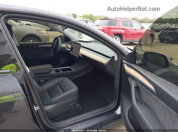 7SAYGDEE1RA228968 2024 TESLA MODEL Y Серый Вид салона спереди