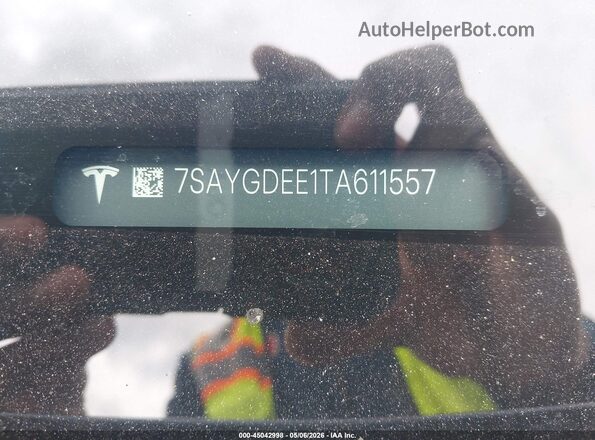 7SAYGDEE1TA611557 2026 TESLA MODEL Y Gray Engine compartment view