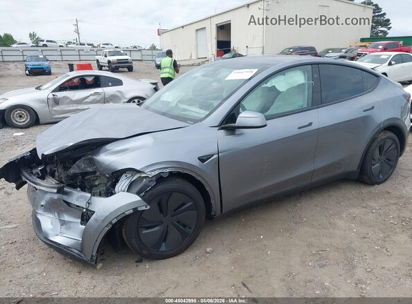 7SAYGDEE1TA611557 2026 TESLA MODEL Y Gray Front left